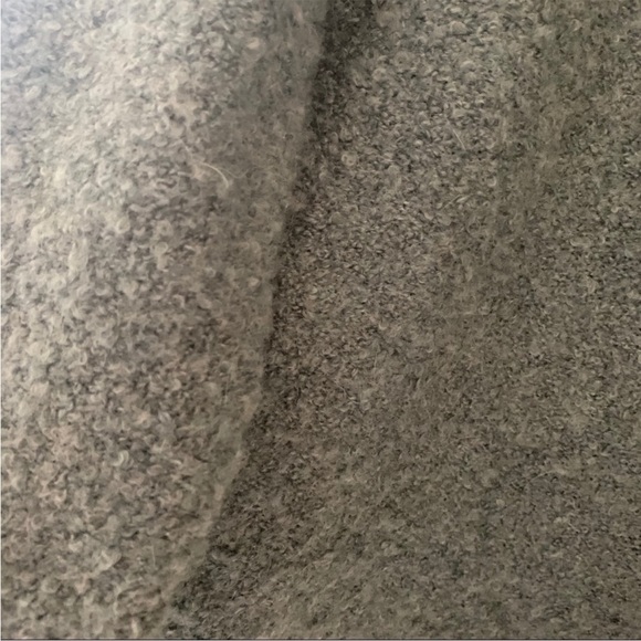 ⭐️ Offer B2G2! 
Catherine Malandrino Cozy Knit Sweater - Picture 6 of 7